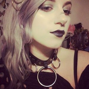 Like new Disturbia Triple O Ring Leather Choker